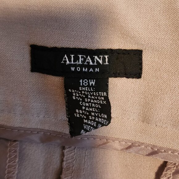 Alfani Woman 18W Cream/Beige Tummy Control Wide Leg Work Pant - Picture 2 of 4